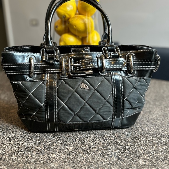 Burberry Patent Eastmore Landscape Tote - Picture 1 of 8